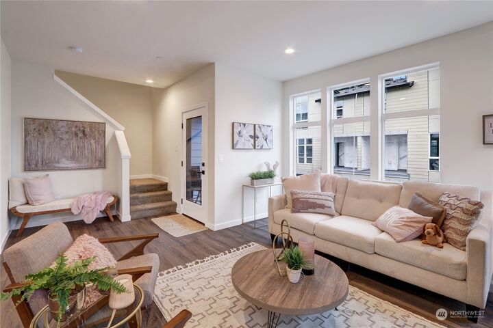 Property Photo:  13710 Ash Way C2  WA 98204 