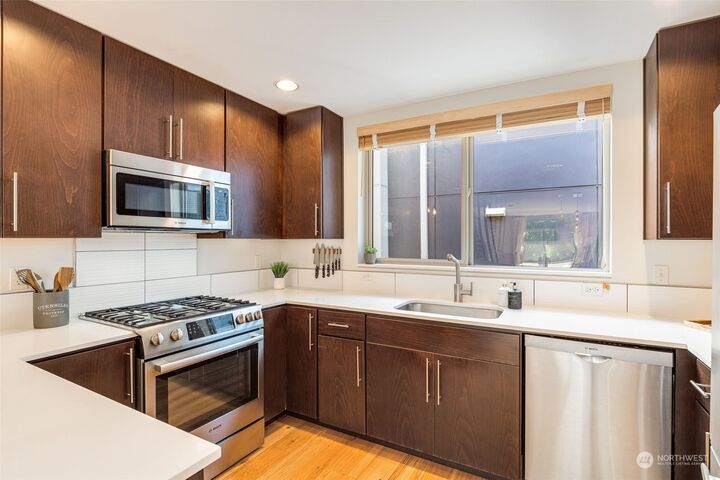 Property Photo:  2314 44th Avenue SW C  WA 98116 