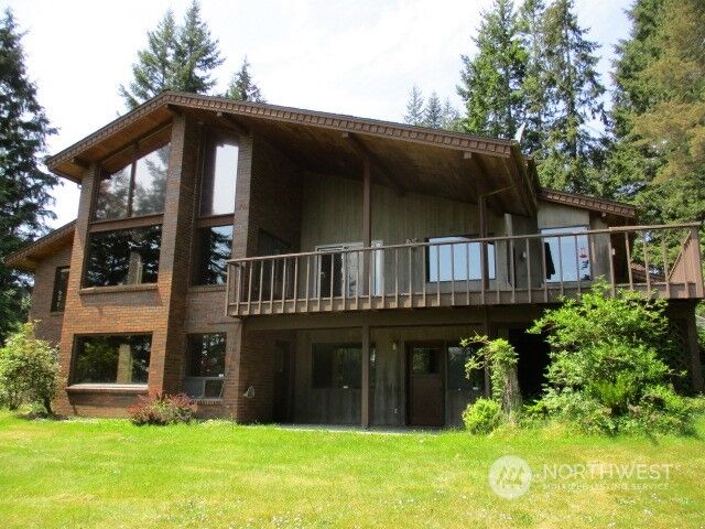 Property Photo: 68 Cross Island Road WA 98282