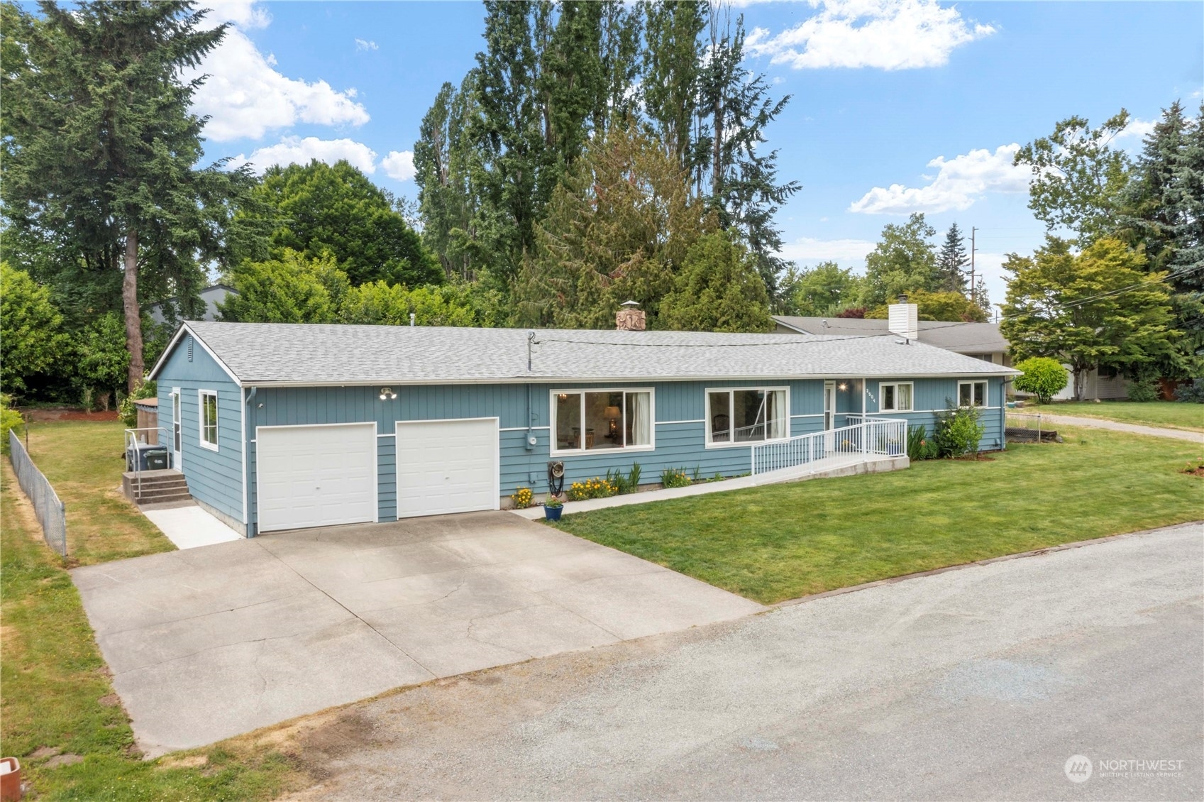 Property Photo:  2504 97th Avenue Ct E  WA 98371 