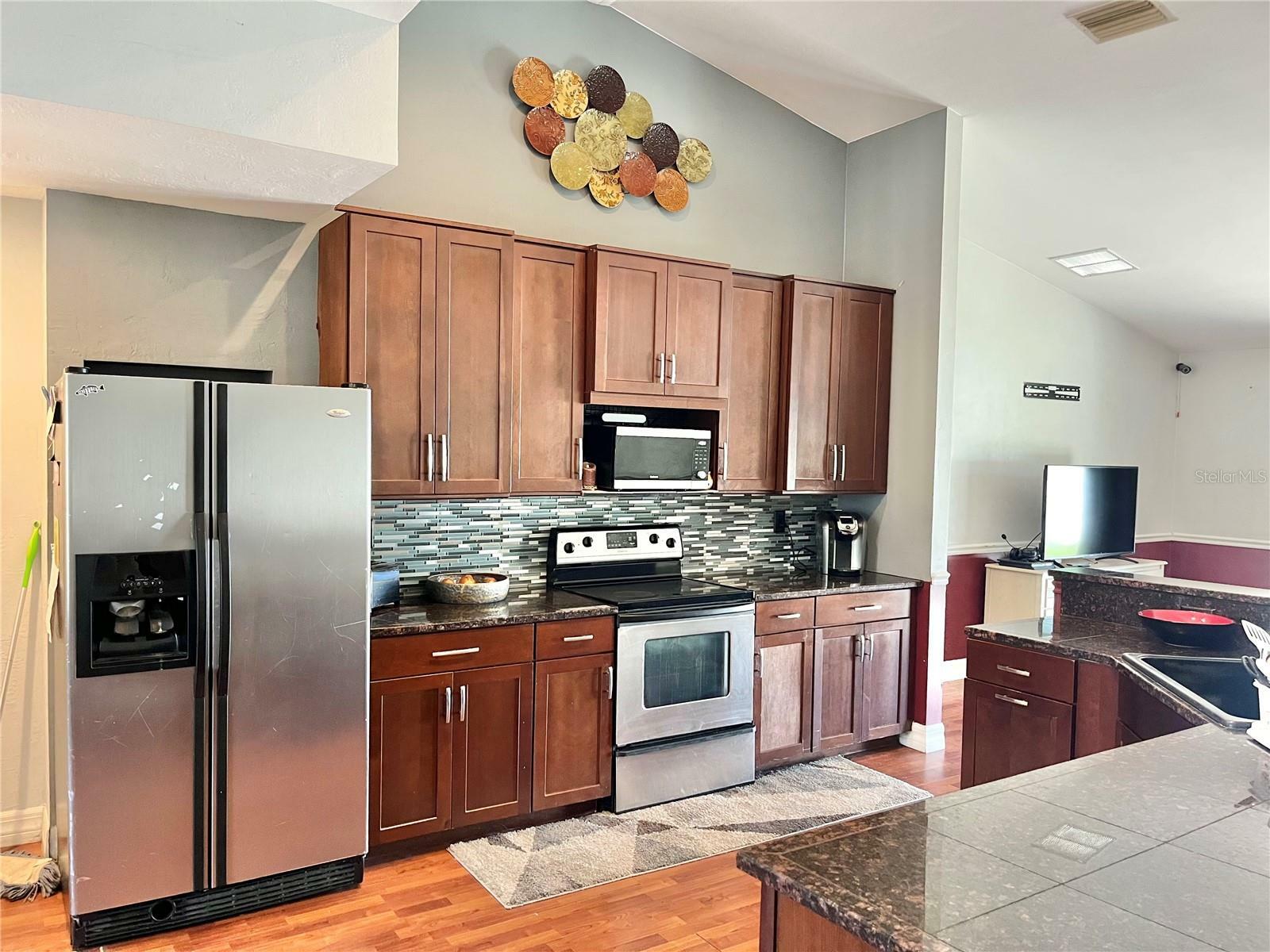 Property Photo:  5737 Wagon Wheel Drive  FL 34291 