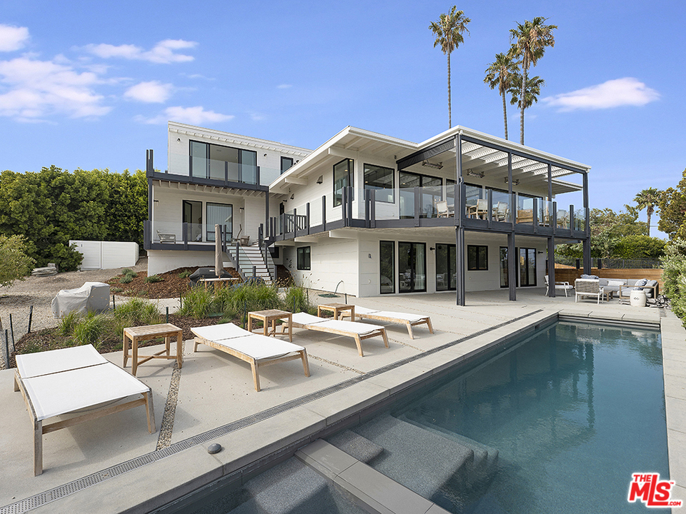 6767 Portshead Road  Malibu CA 90265 photo