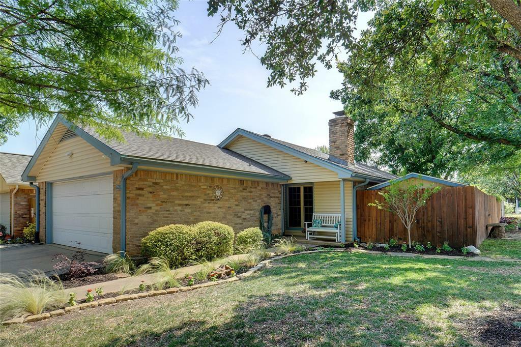 Property Photo:  1710 Red Bud Lane  TX 76039 