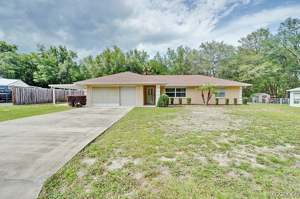 Property Photo:  4049 E Sanders Street  FL 34453 