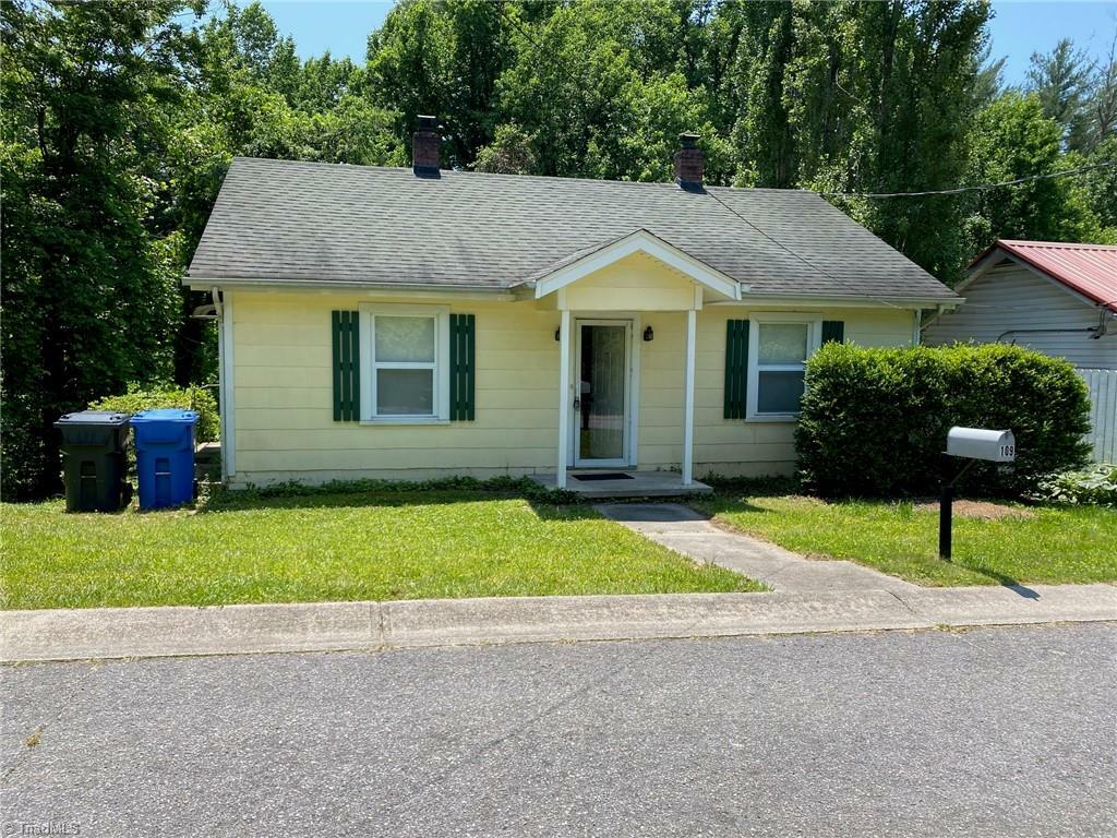 Property Photo:  109 Herndon Street  NC 28659 