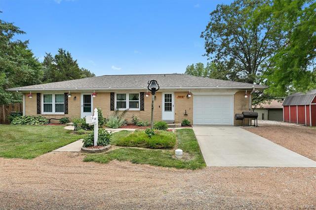 Property Photo: 302 Saint Clair Court IL 62243