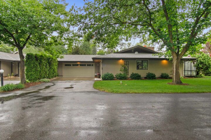 2115 E Rockwood Blvd  Spokane WA 99203 photo