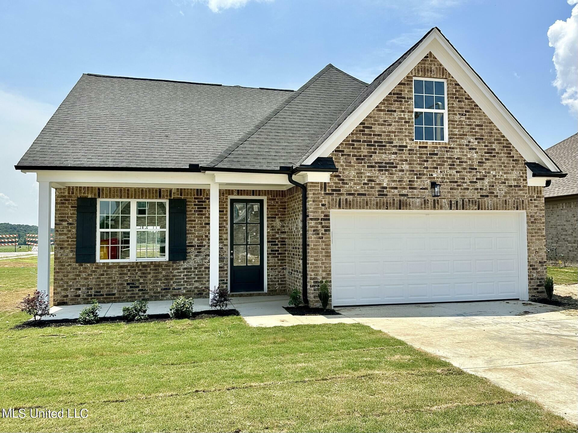 Property Photo:  9061 S Lakeside Drive  MS 38680 