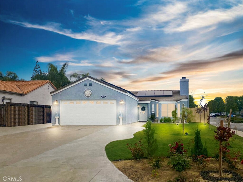 Property Photo:  24746 Morningstar Dr  CA 92562 