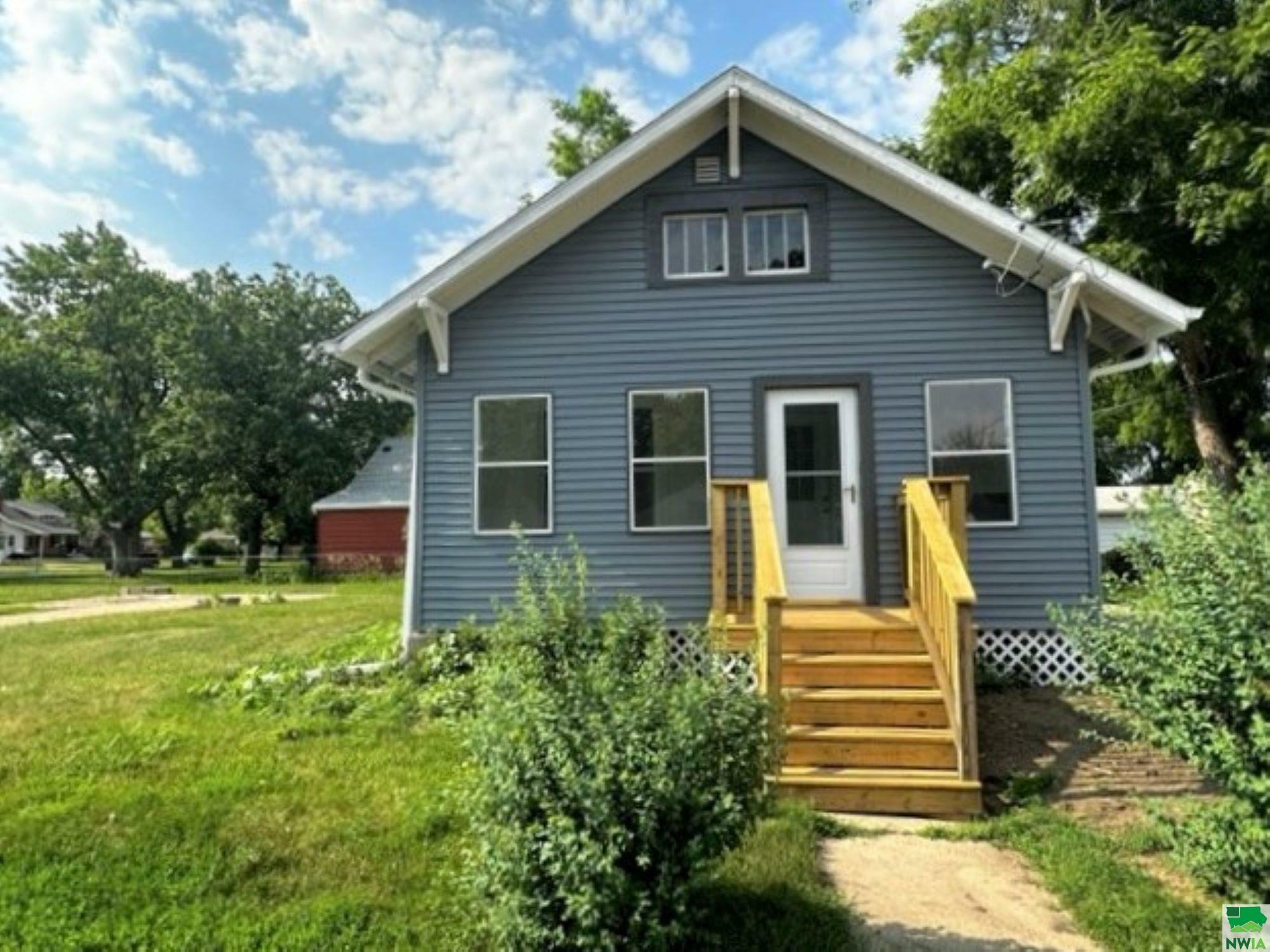 Property Photo:  1313 W 26th Street  IA 51103 