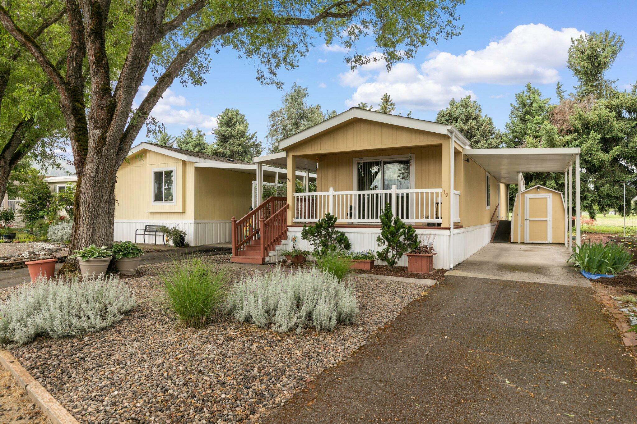 Property Photo:  3700 Bellinger Lane 39  OR 97501 