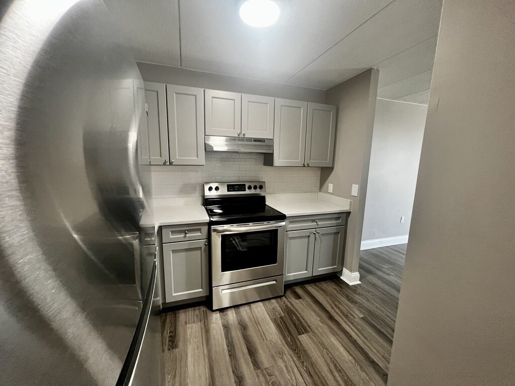 Property Photo: 545 Centre St 513 MA 02130
