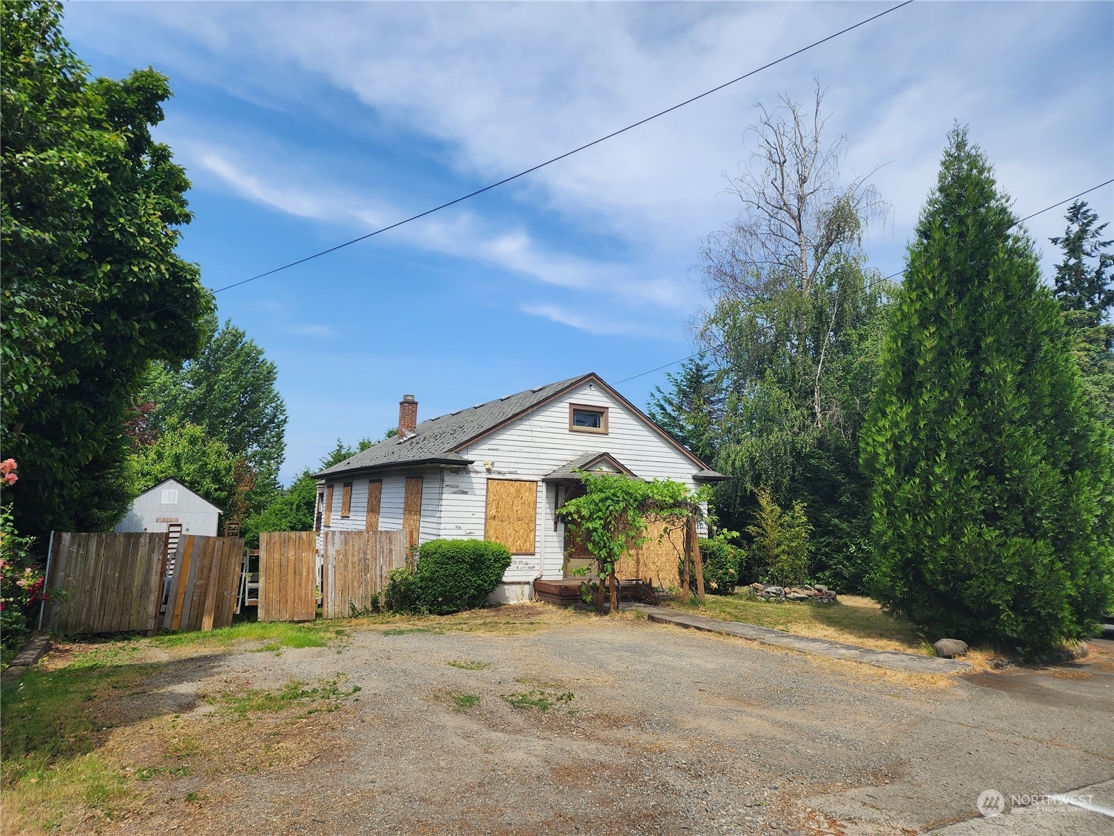 Property Photo: 615 Clark Avenue N WA 98030