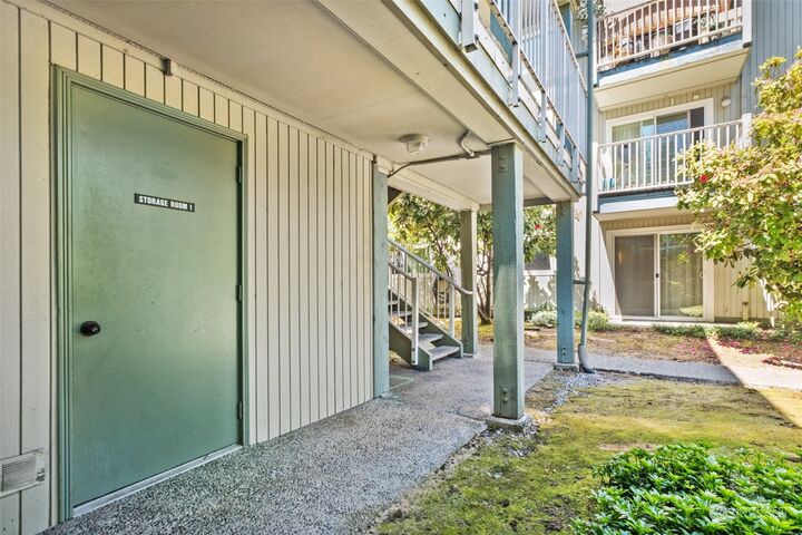 Property Photo:  5806 200th Street SW A  WA 98036 