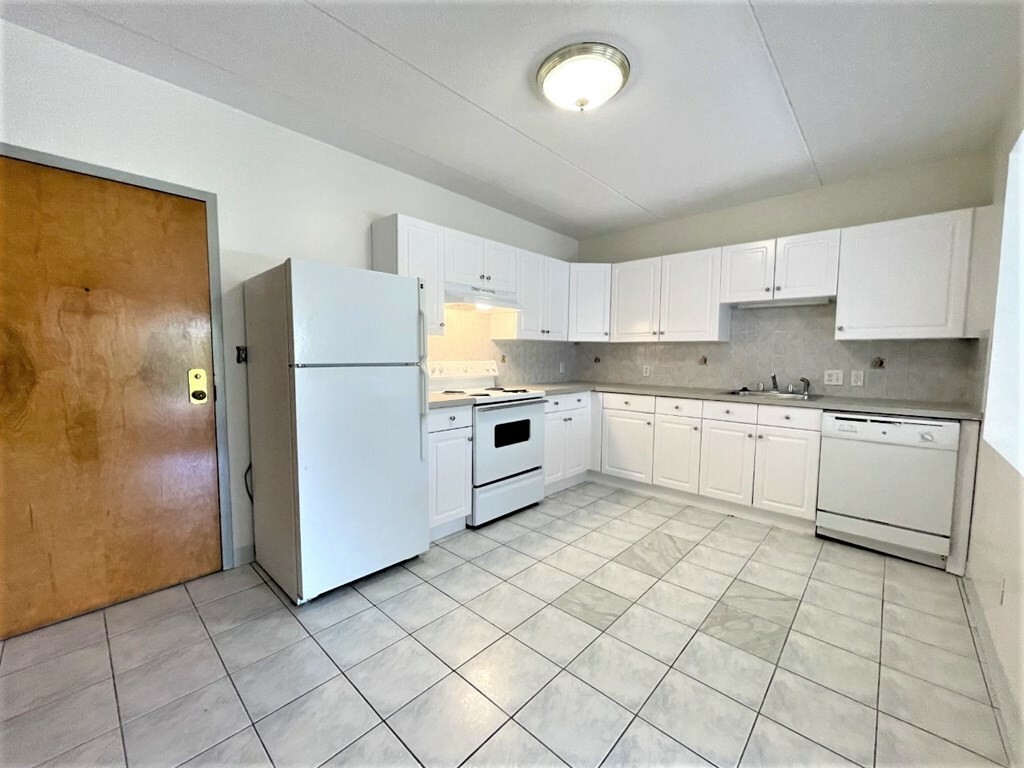 Property Photo: 580 Salem Street 23 MA 01880