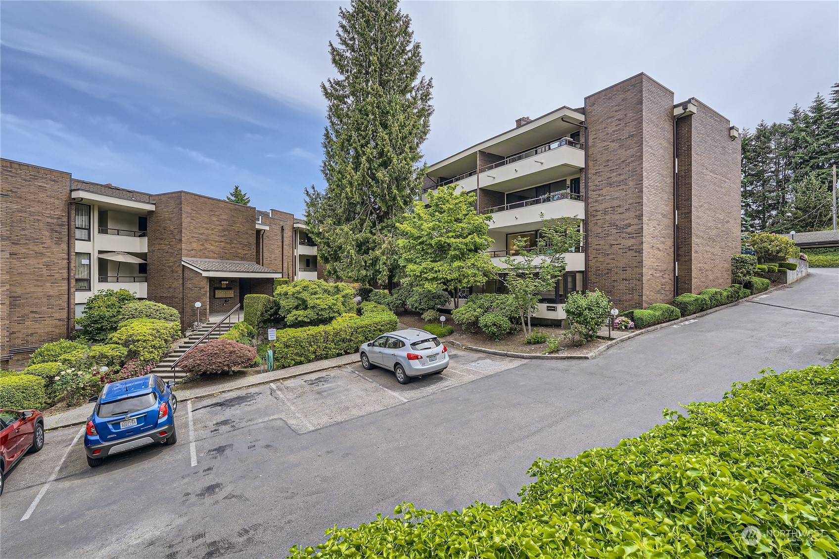 Property Photo: 10923 Glen Acres Drive S B WA 98168