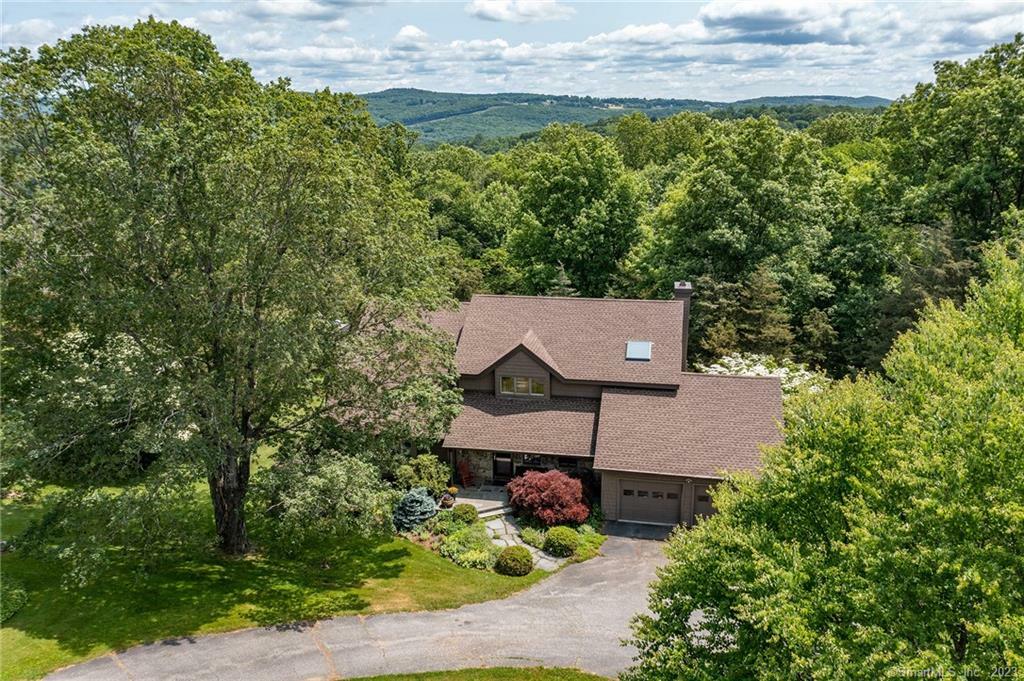 Property Photo:  10 Smoke Ridge Drive  CT 06784 
