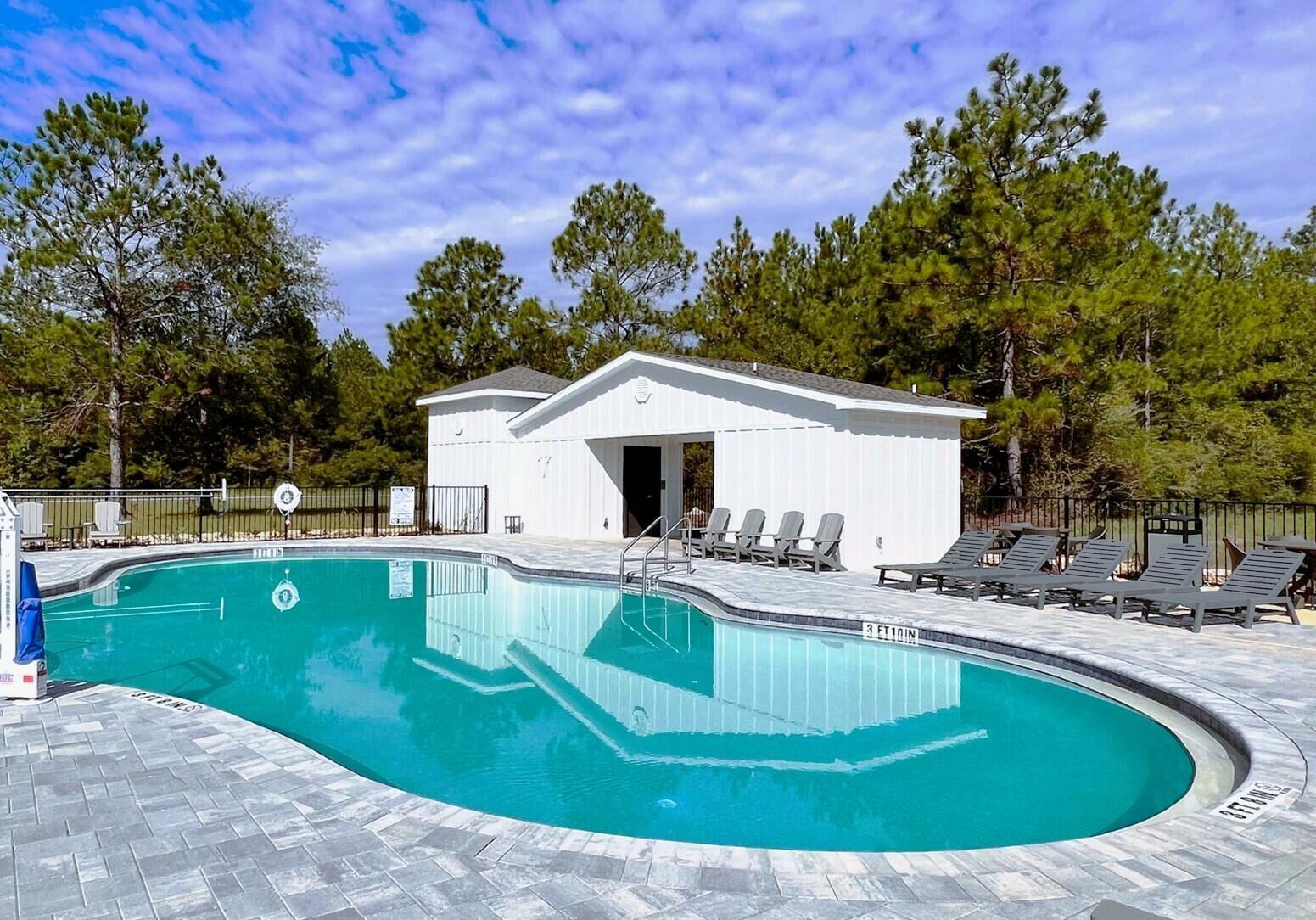 Property Photo:  3040 Heritage Plantation Boulevard  FL 32567 