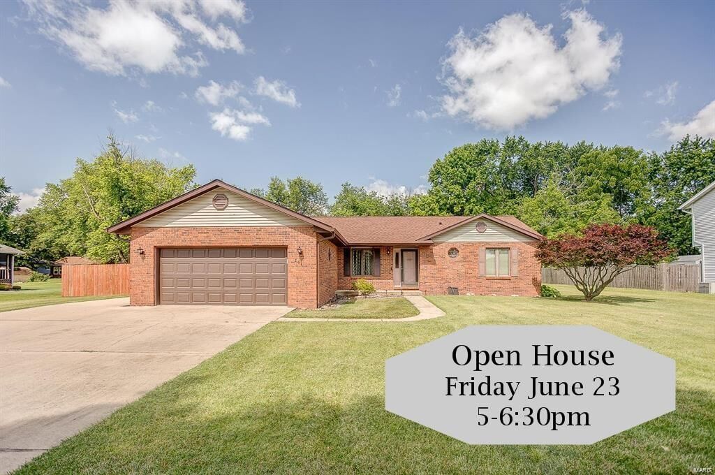 Property Photo: 204 Meadow Drive IL 62010