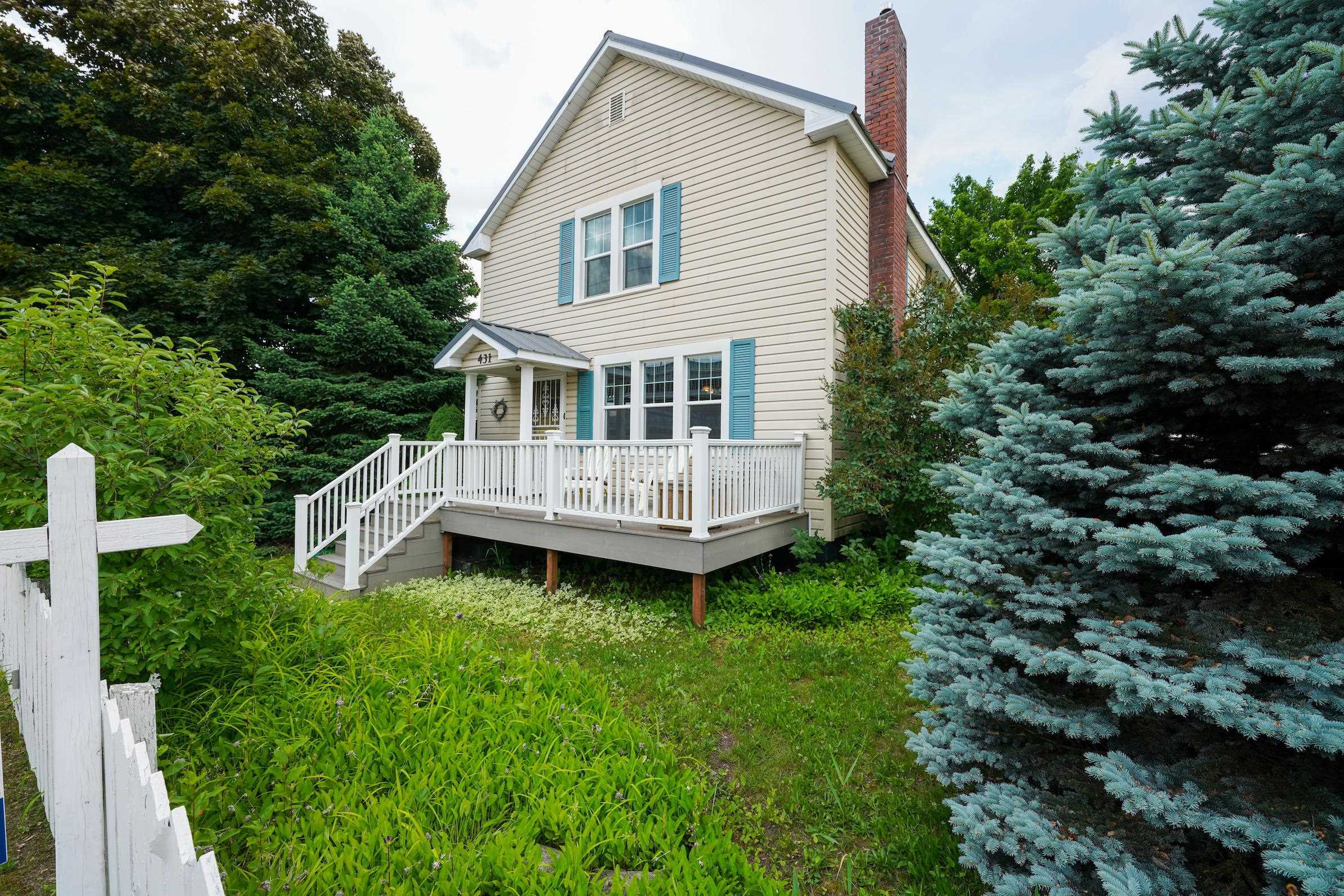 Property Photo: 431 W Spruce Rd WA 99156