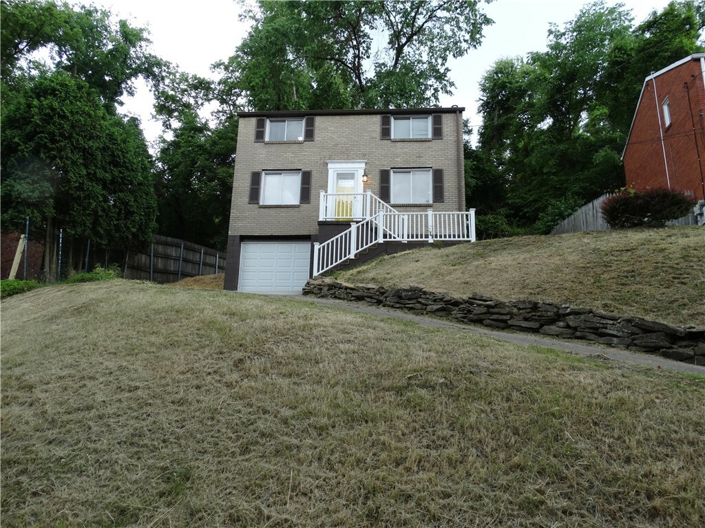 Property Photo:  8156 Lincoln Rd  PA 15147 