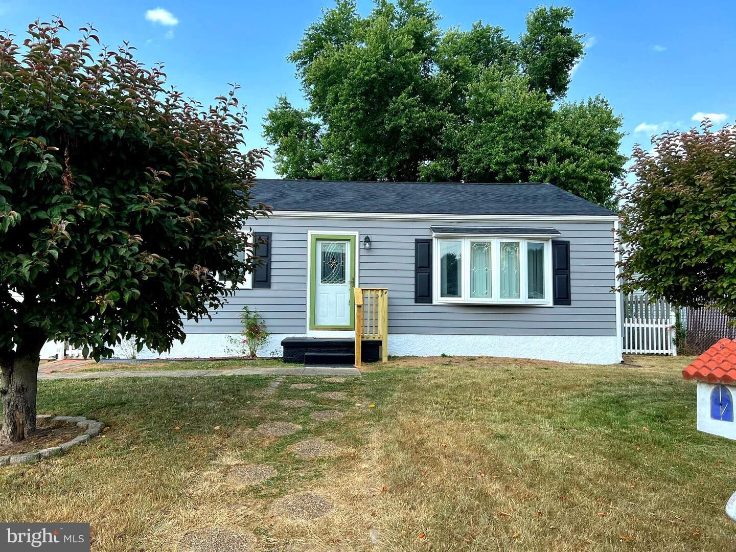 Property Photo:  19 Gene Avenue  DE 19720 