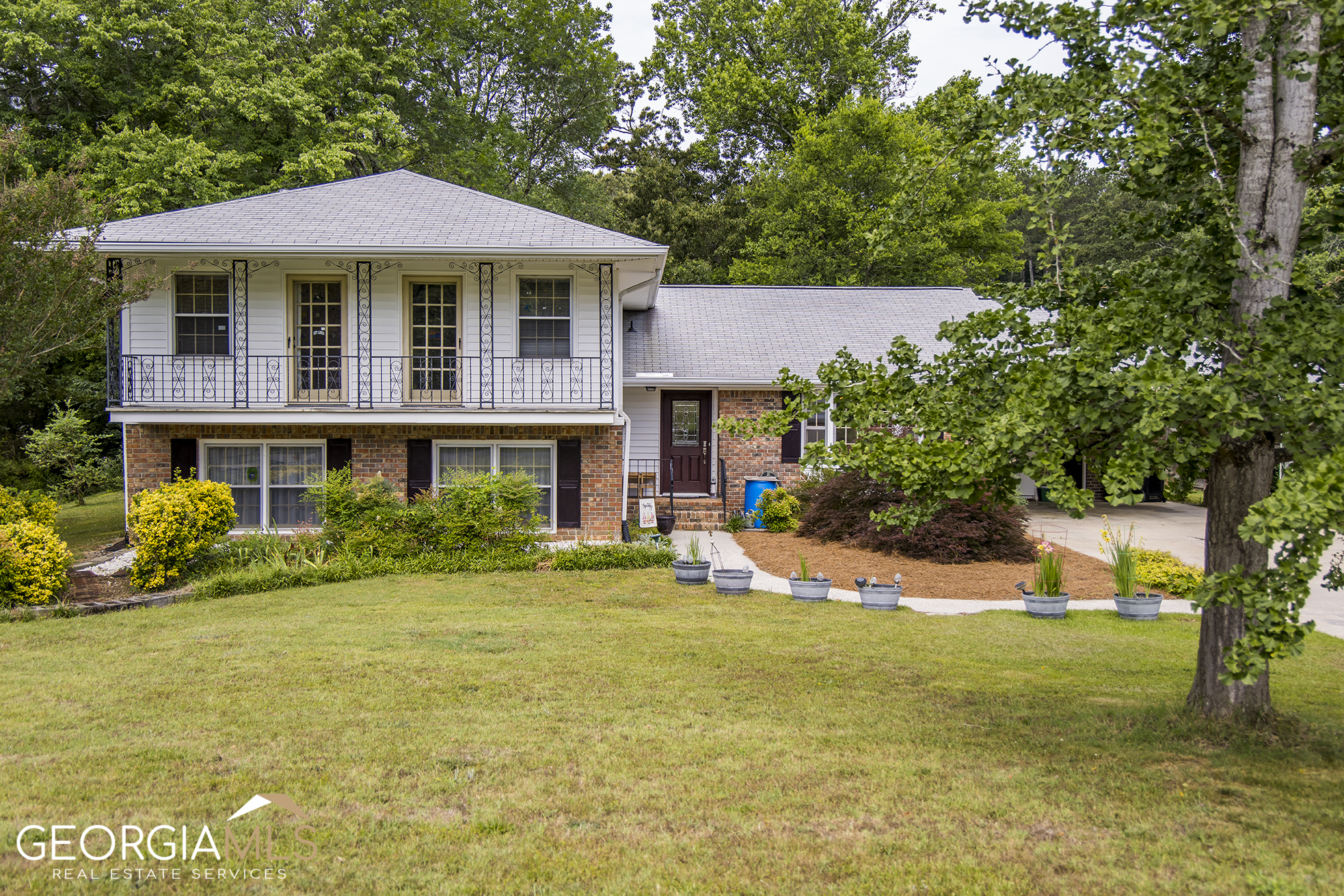 Property Photo:  14 E Creekview Drive SW  GA 30165 