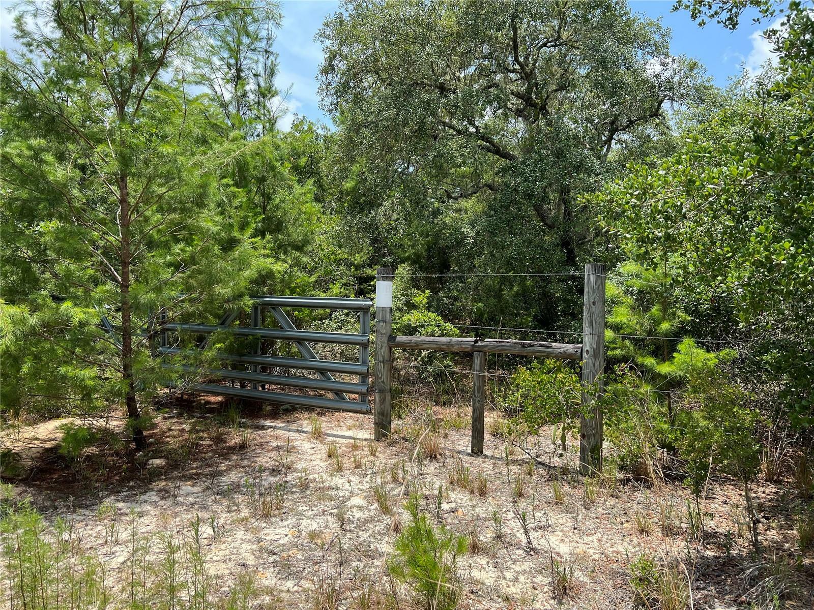 Property Photo:  0 NE 160 Avenue  FL 32134 