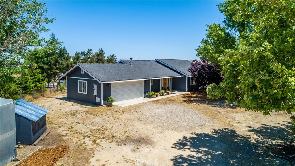 Property Photo:  8255 Settlers Place  CA 93446 