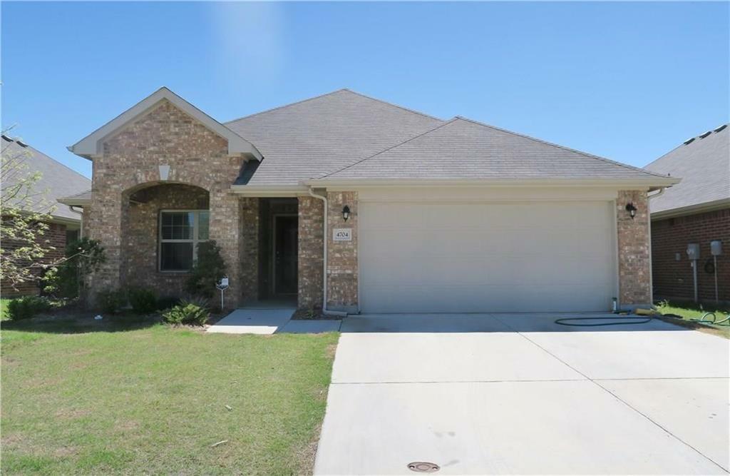 Property Photo:  4704 Meadow Green Trail  TX 76244 