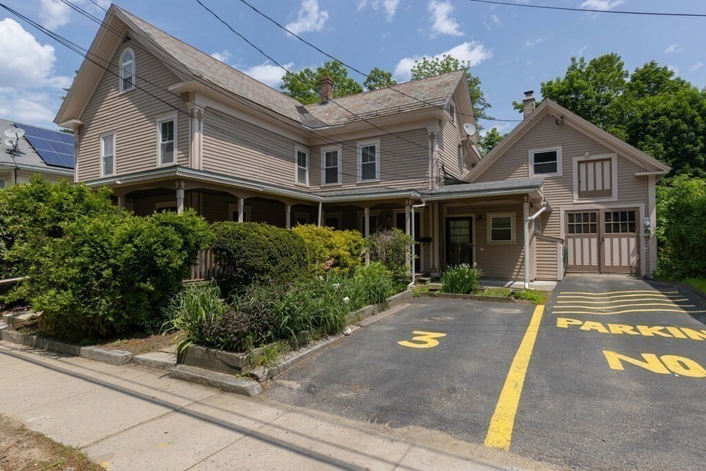 Property Photo:  359 Mechanic Street  MA 01420 