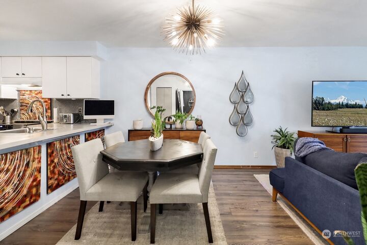 Property Photo:  2715 W Maplewood Avenue 122  WA 98225 