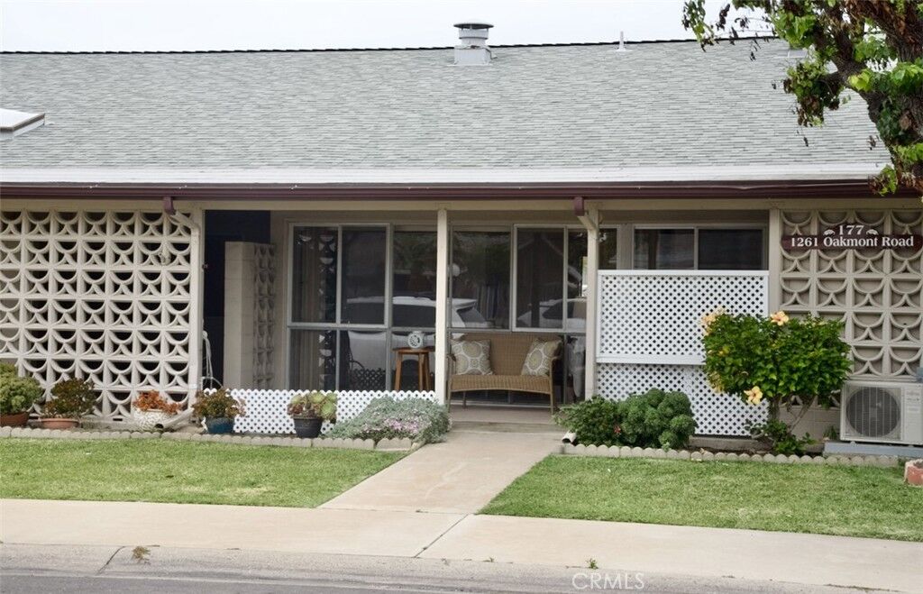 Property Photo: 1261 Oakmont Road #177D CA 90740