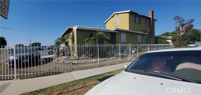 Property Photo:  436 S Cliveden Avenue  CA 90220 