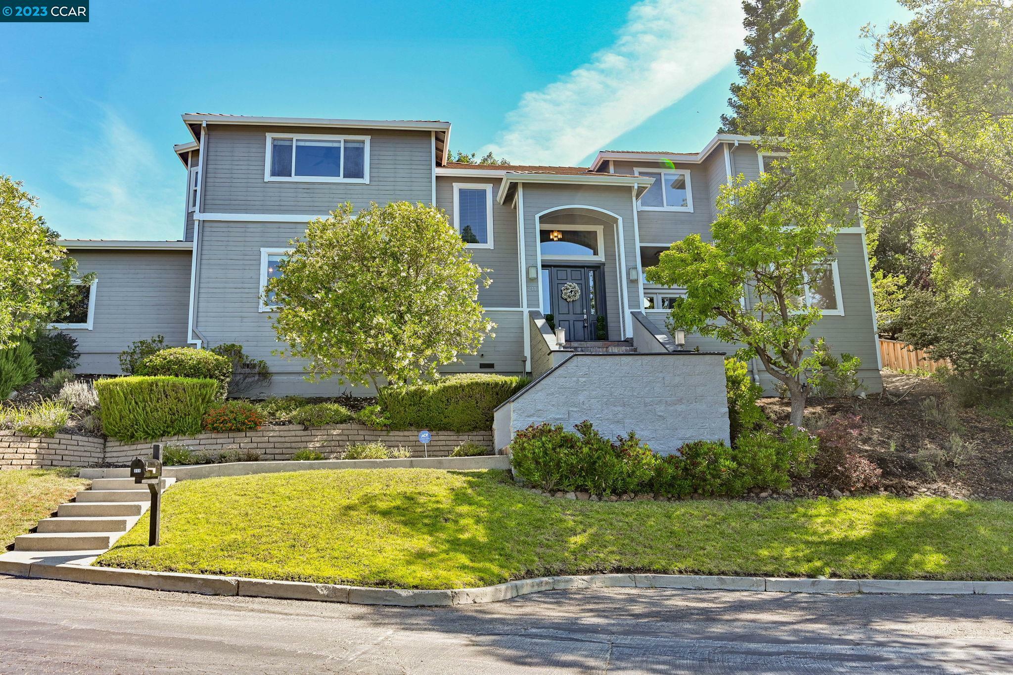 Property Photo:  211 Meadowside Place  CA 94526 