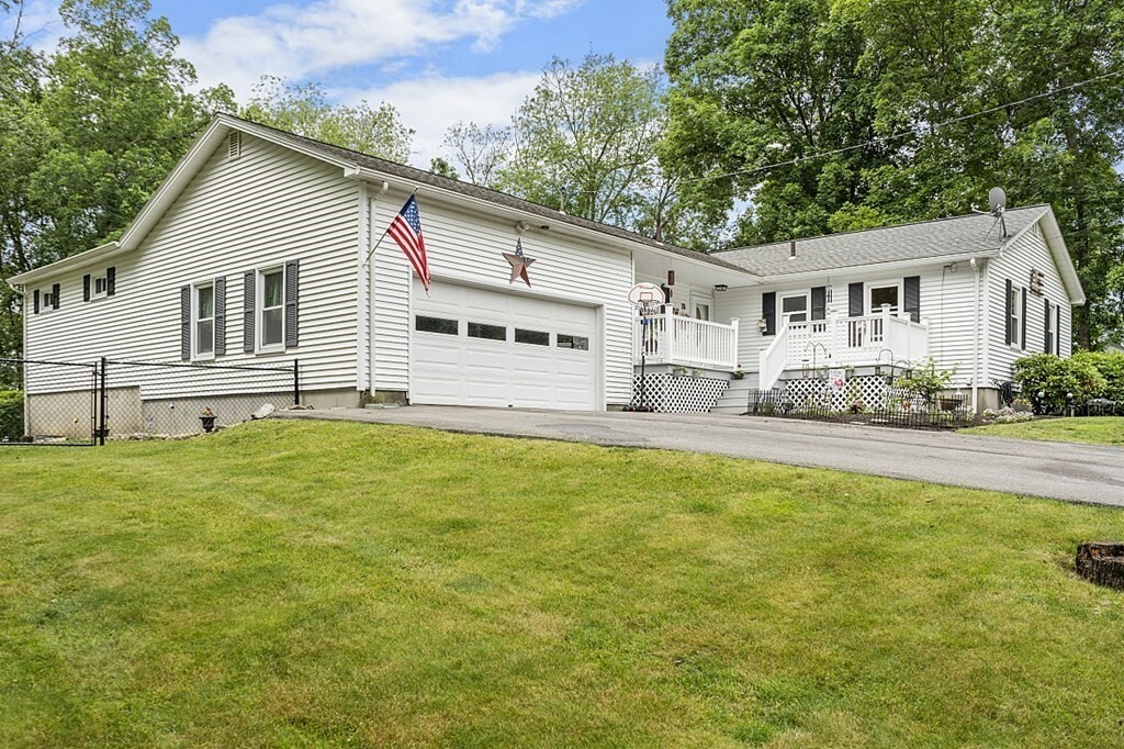 Property Photo:  78 Ridgewood Dr  MA 01453 