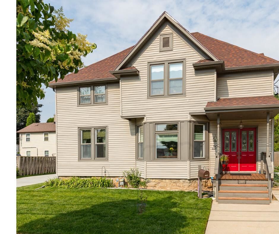 Property Photo: 1009 N Union Street WI 54911