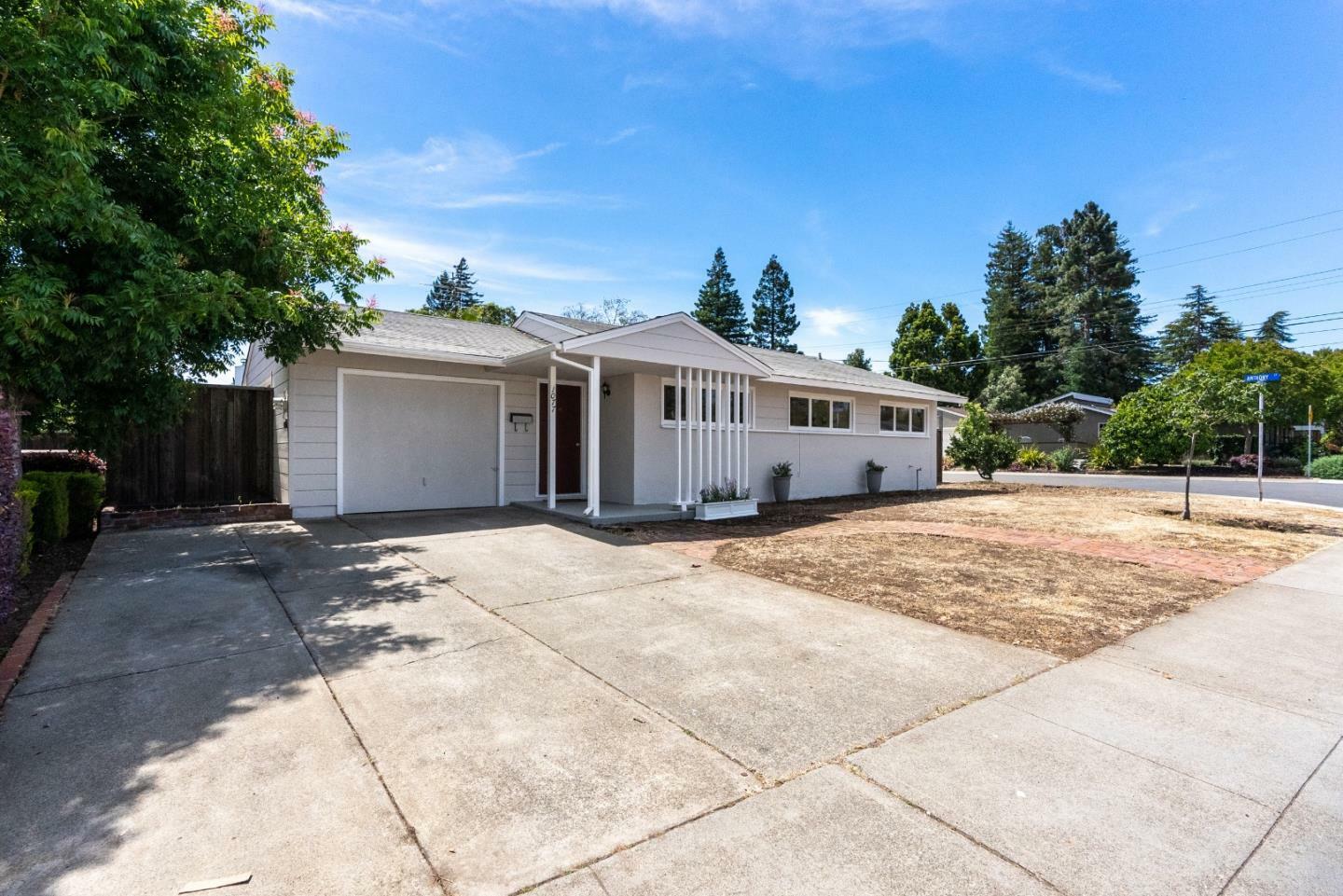 Property Photo:  1077 Blackfield Way  CA 94040 