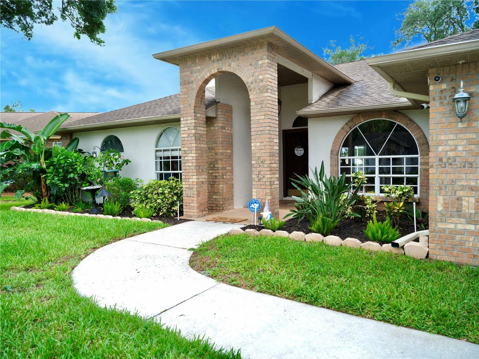 Property Photo:  918 Daphne Drive  FL 33510 