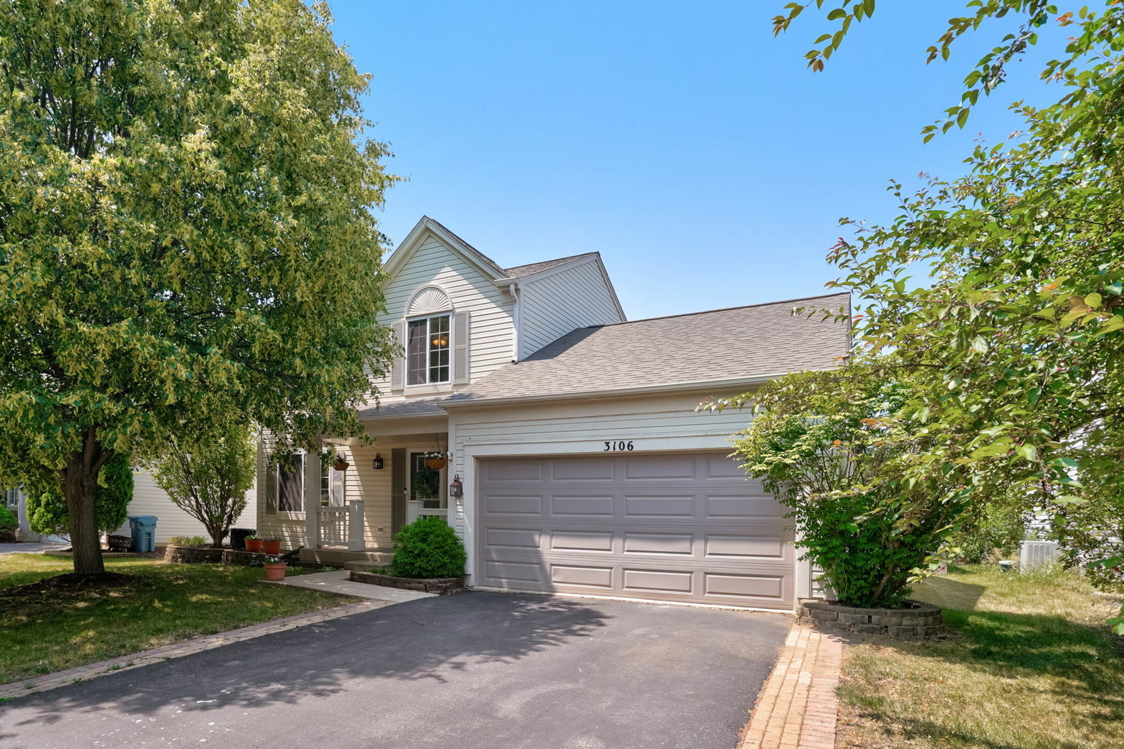 Property Photo:  3106 Coastal Drive  IL 60503 