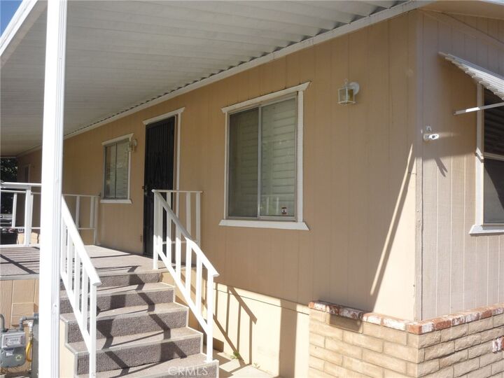 Property Photo: 1536 S State Street 207 CA 92543