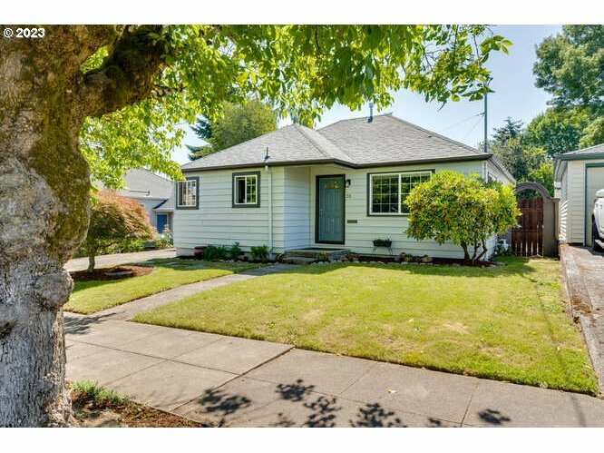 25 SE 87th Ave  Portland OR 97216 photo