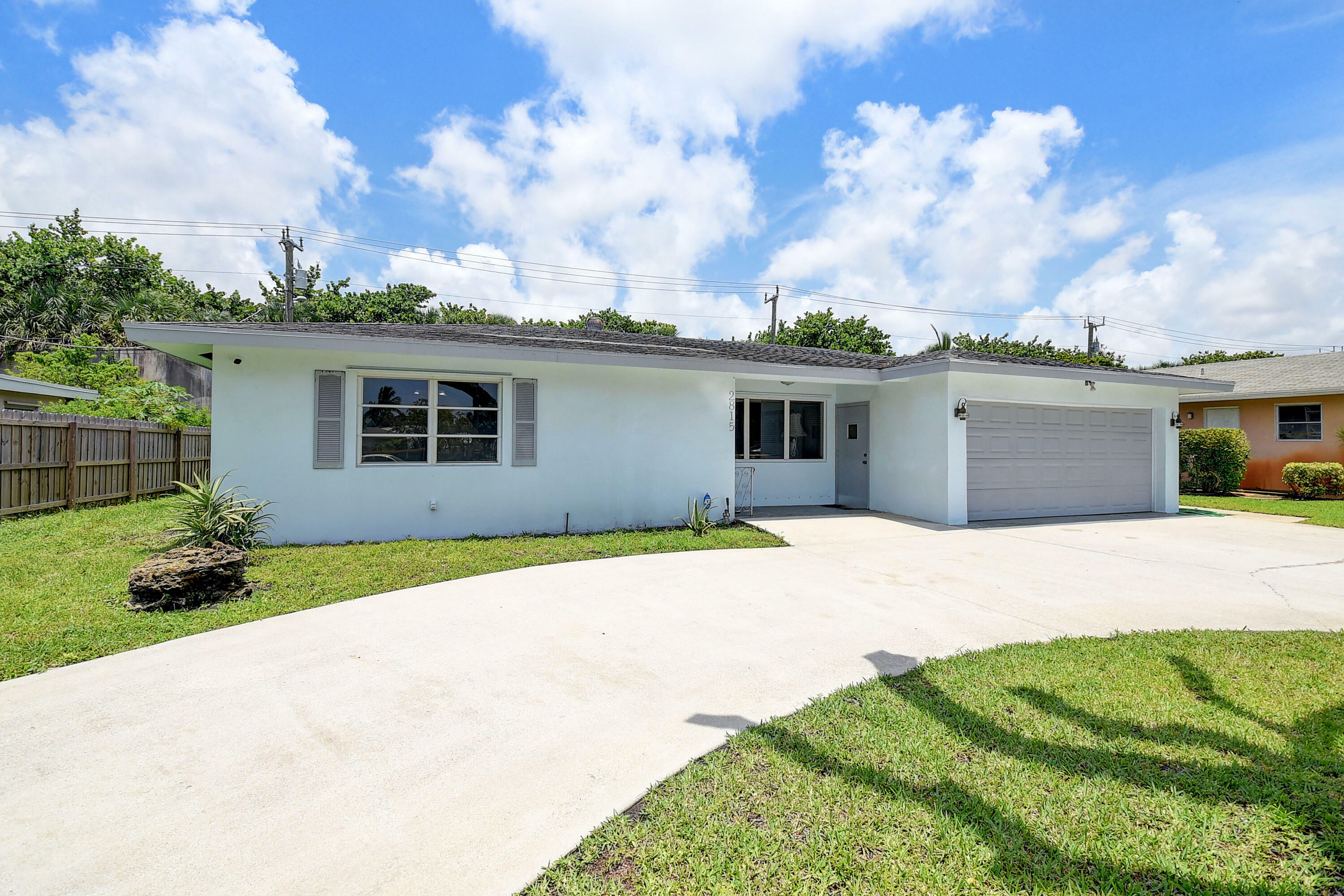 Property Photo:  2815 SW 9th Street  FL 33435 