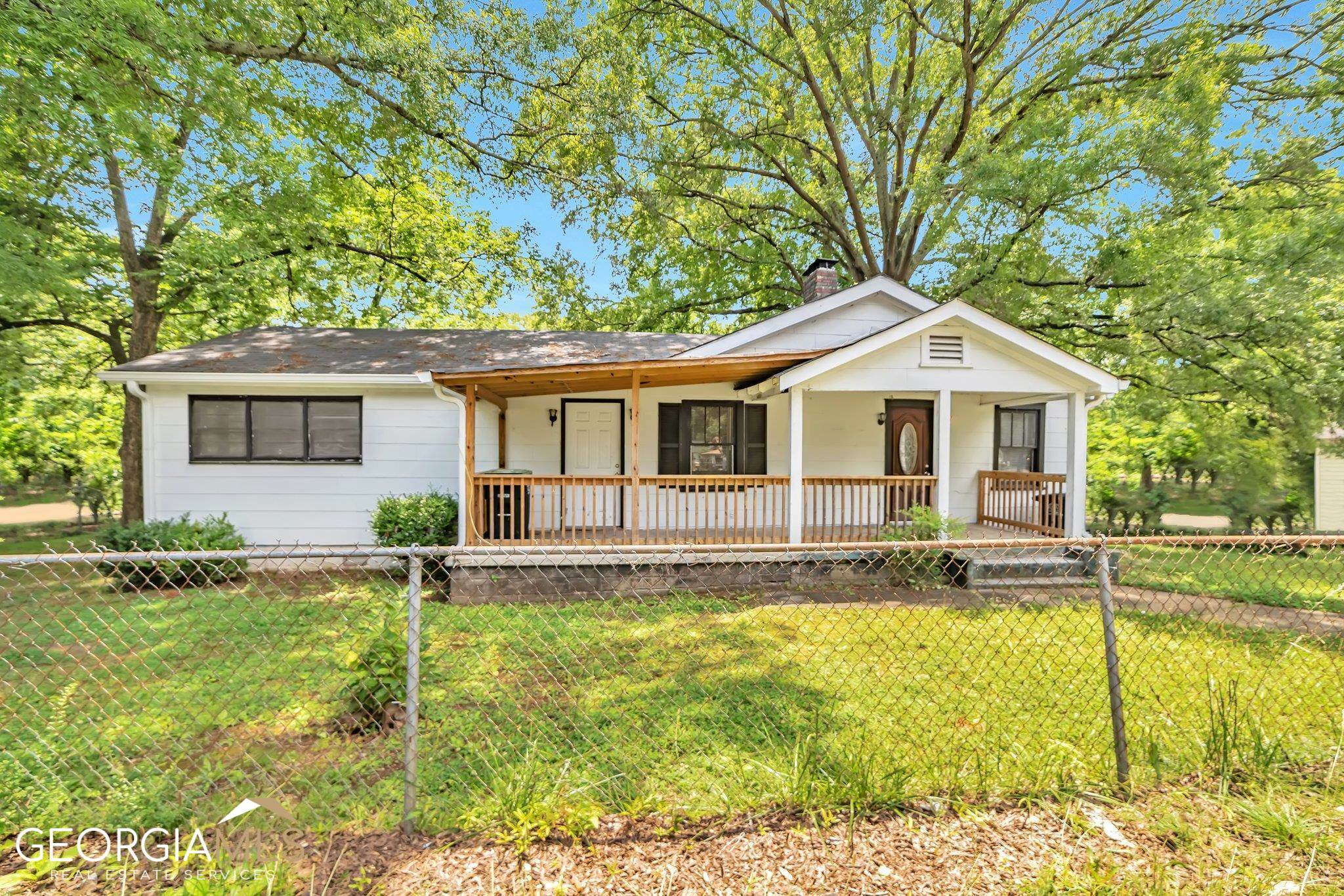 Property Photo:  108 E 16th Street  GA 30161 