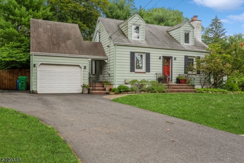 Property Photo: 81 Mountain Ave NJ 07945