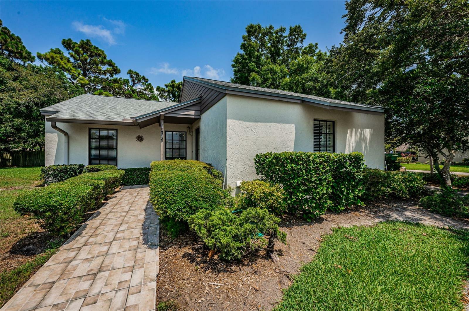 Property Photo:  316 Windrush Loop  FL 34689 