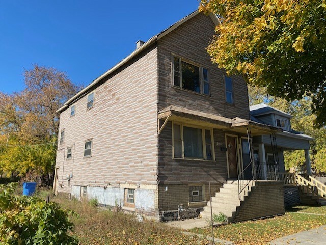 Property Photo: 9356 S Kenwood Avenue IL 60619