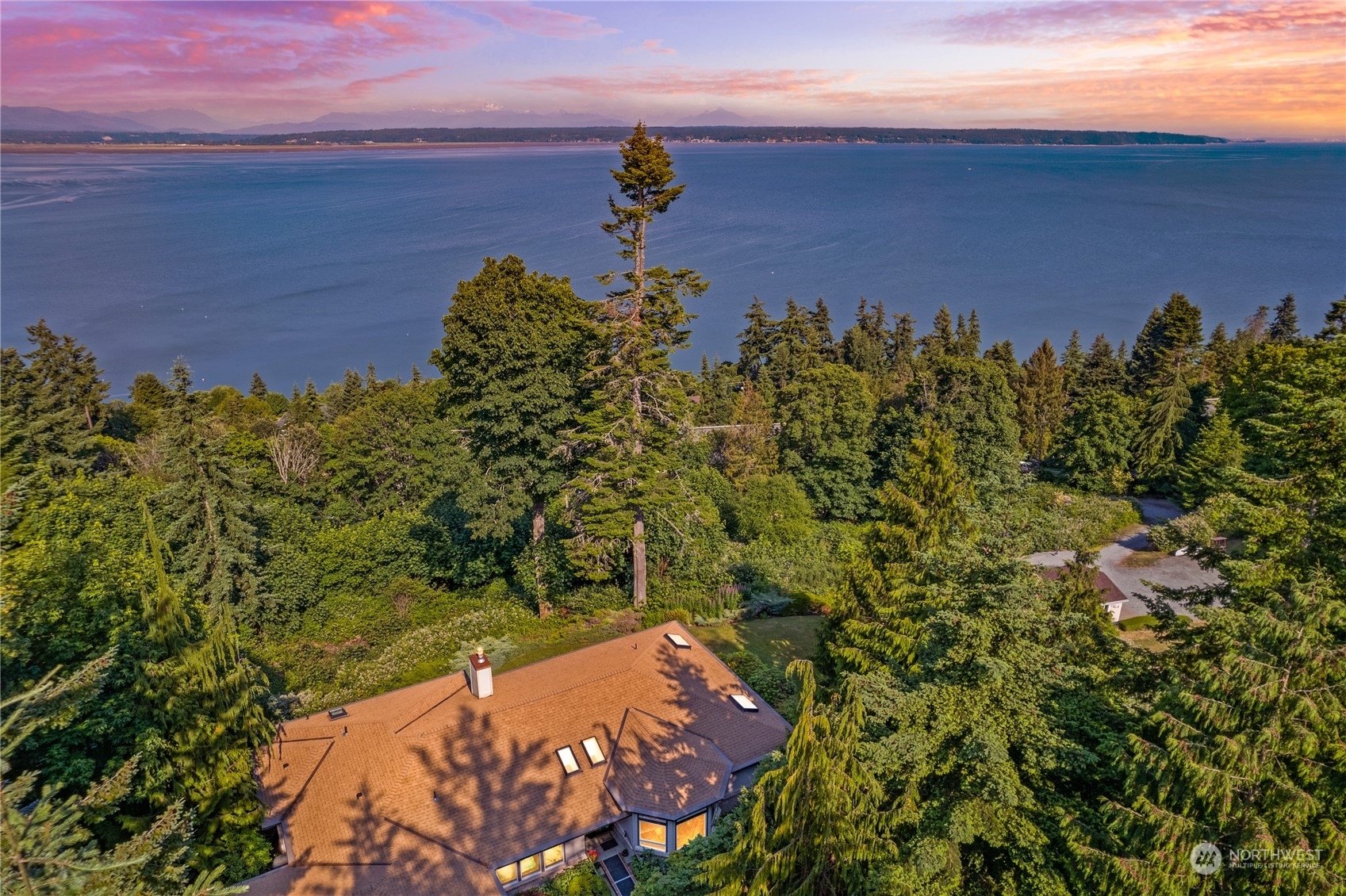 695 Hawthorne Lane  Camano Island WA 98282 photo