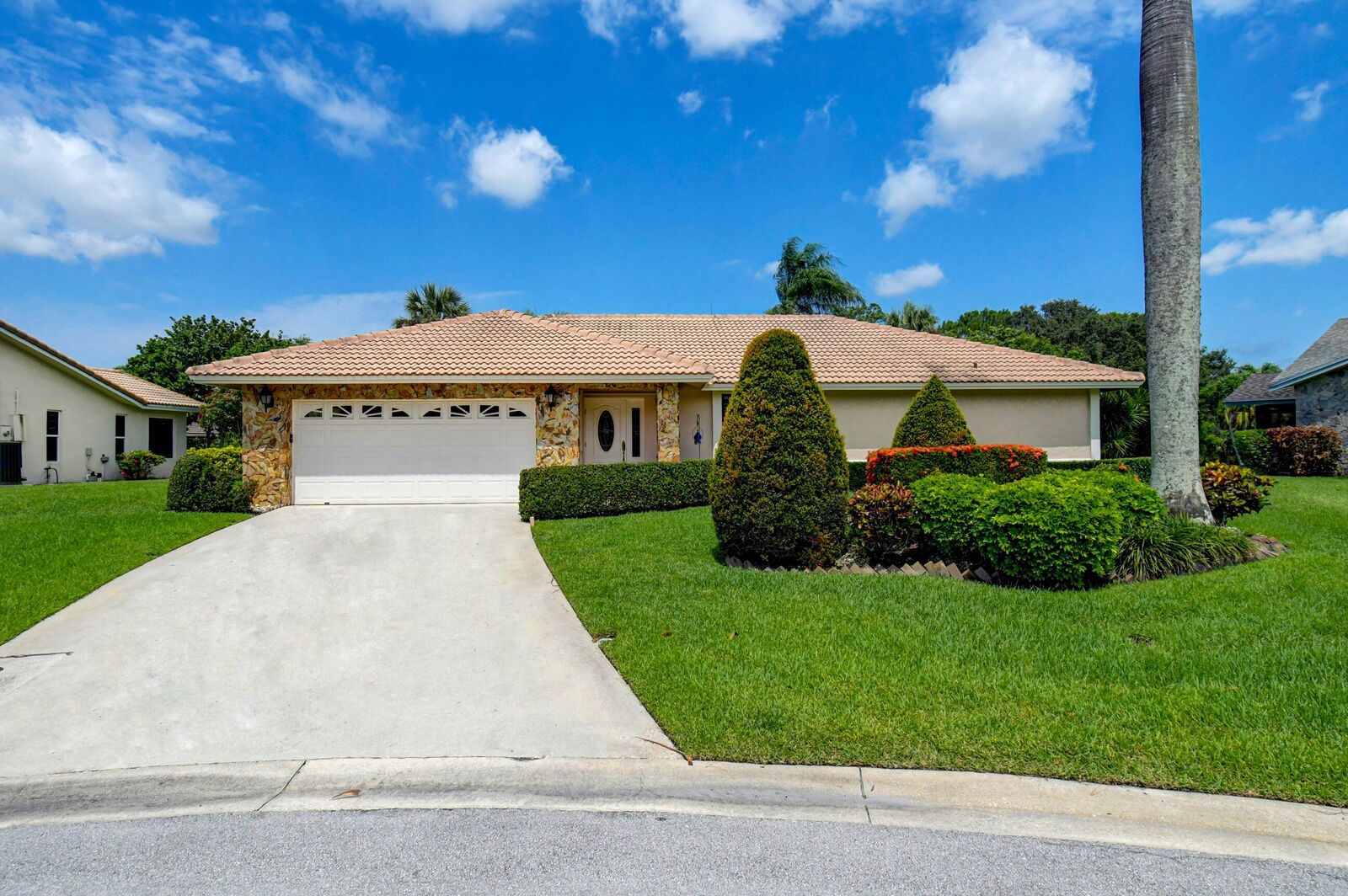 Property Photo: 21793 Beachnut Drive FL 33433
