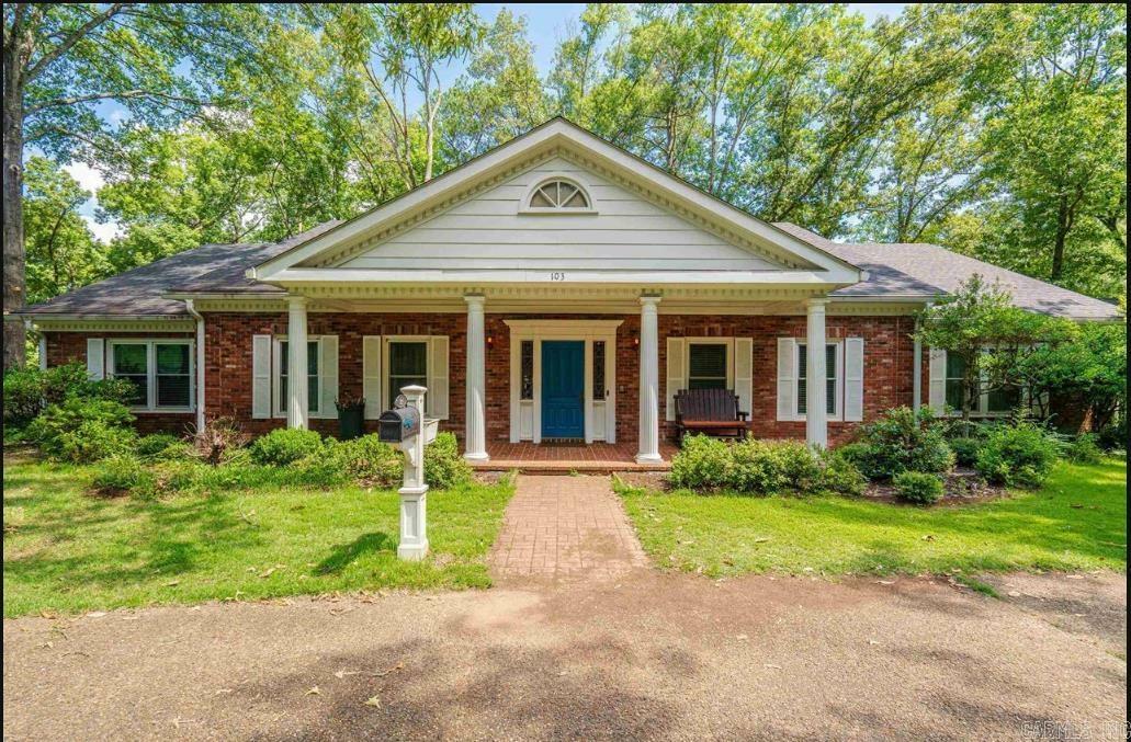 Property Photo:  103 Deanwood Terrace  AR 71901 